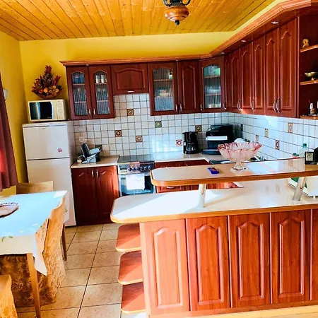 Holiday home Dom Crocus Z Ogrodem W Parku Krajobrazowym